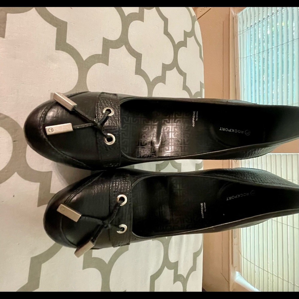 A pair of new Rockport brand new never been worn
